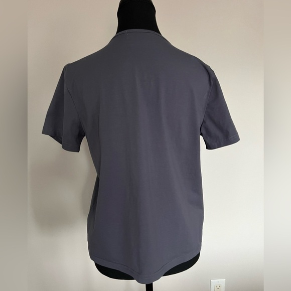 Nett/The Label Brand Women’s V-neck Short Sleeve T-shirt - Picture 2 of 5